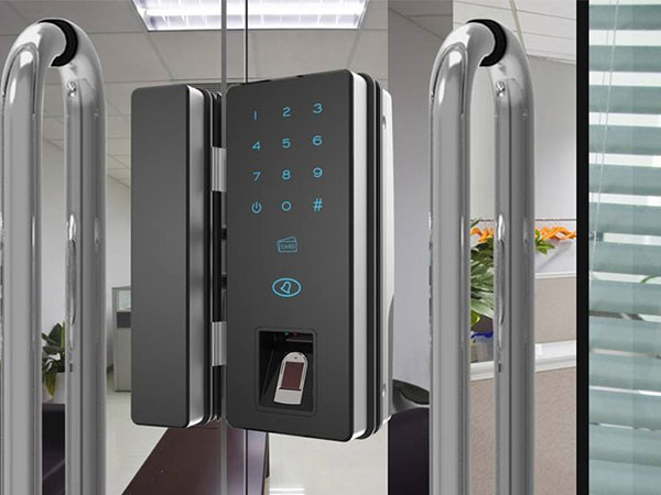 西乡24小时上门开锁公司