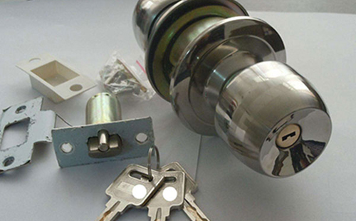 西乡24小时上门开锁公司