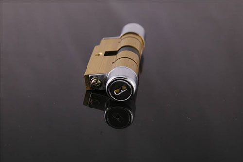 西乡24小时上门开锁公司